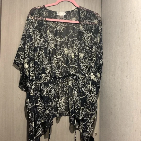 EMORY PARK Blue & White Floral Open Front Tie Cardigan-Style Top - Picture 10 of 16